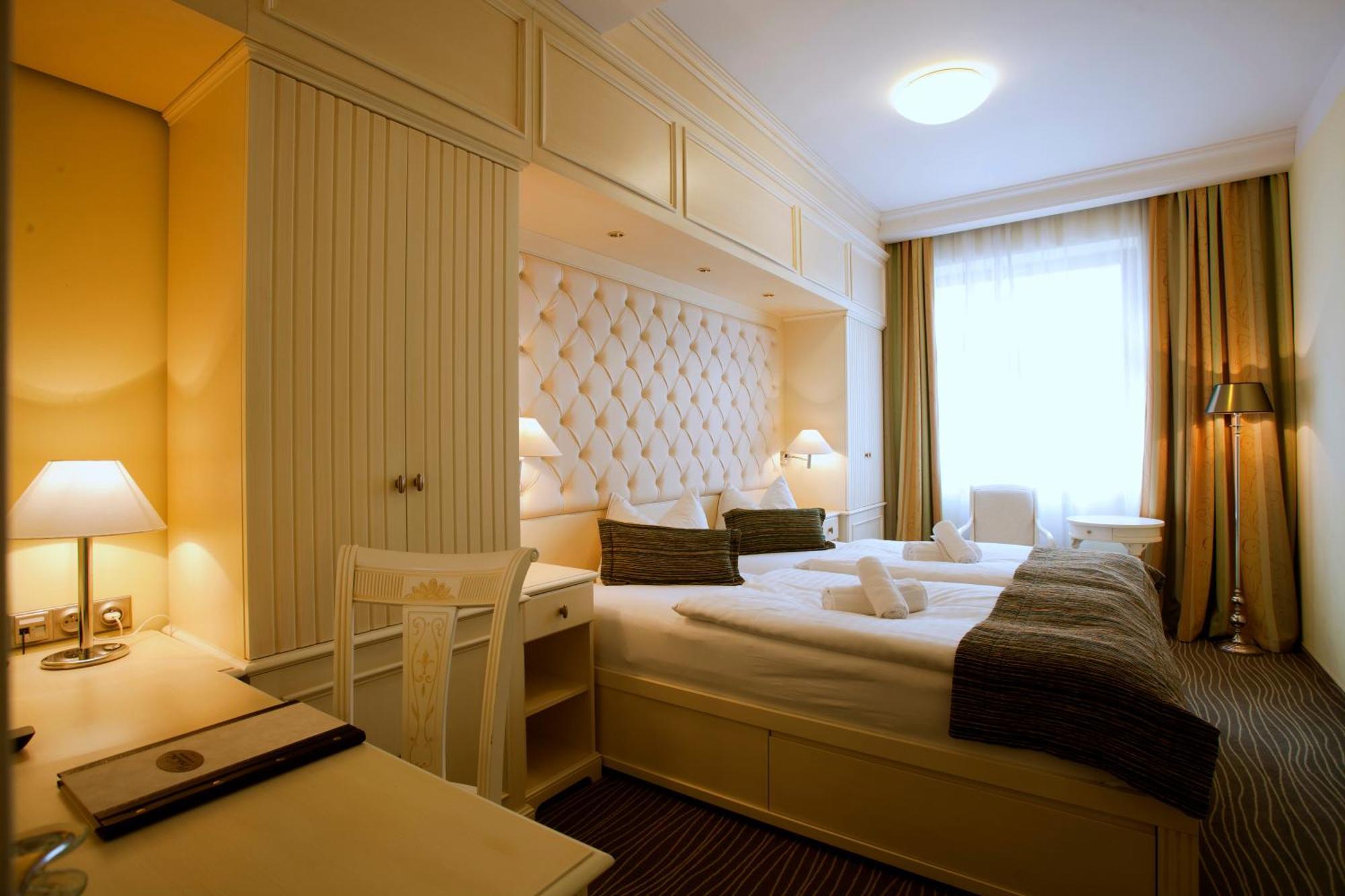 Hotel Ambiente Wellness & Spa Karlowe Wary Zewnętrze zdjęcie