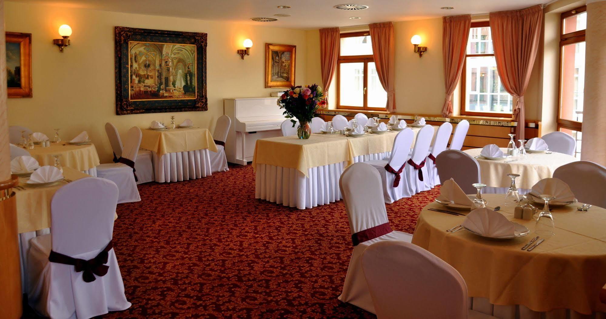 Hotel Ambiente Wellness & Spa Karlowe Wary Zewnętrze zdjęcie