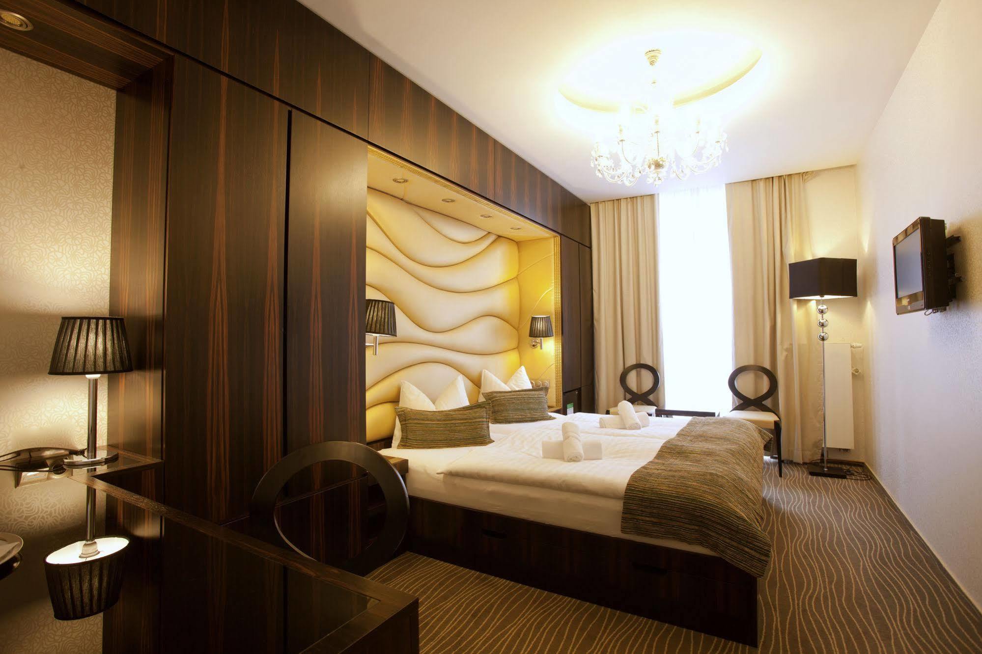 Hotel Ambiente Wellness & Spa Karlowe Wary Zewnętrze zdjęcie
